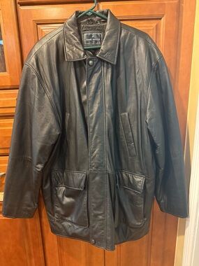 Daniel Hechter Paris 100% Leather Jacket Men’s Size L Black